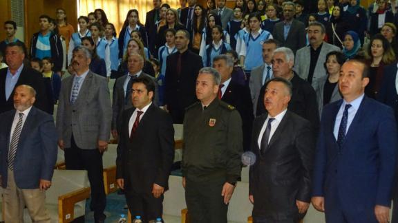12 Mart İsitiklâl Marşı´nın Kabulu, Ceyhan Meslek Yüksekokulu Konferans Salonuda Kutlandı.