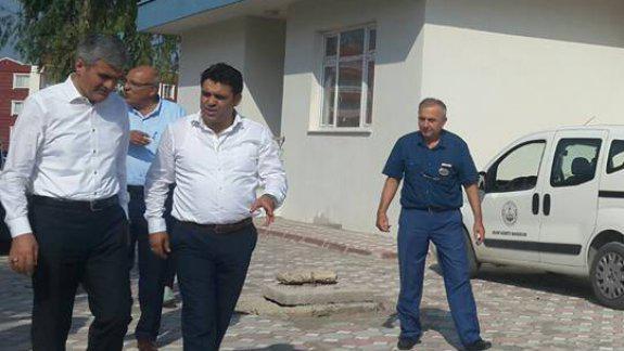 İl Milli Eğitim Müdürü Sayın Turan AKPINAR ilçemizi ziyaret ederek, yapımı tamamlanan ve devam eden okul inşaatlarında incelemelerde bulundu.