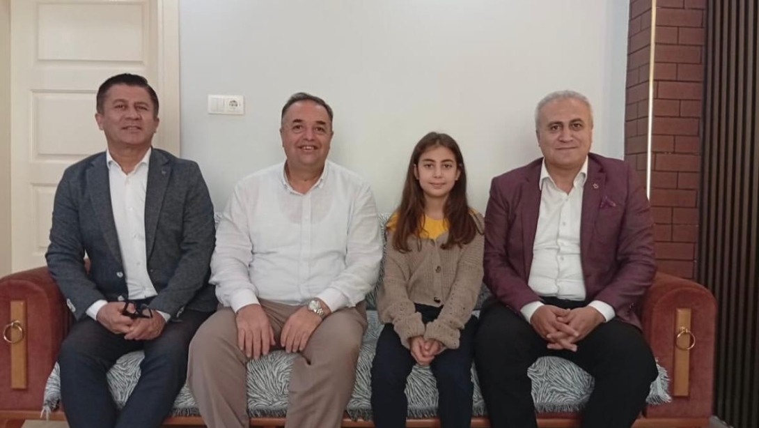 ''Öğretmenim Evimde'' Projesi